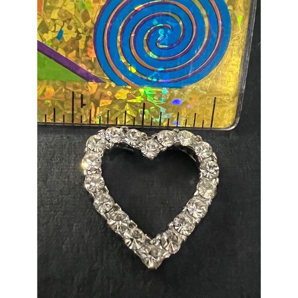 Vintage Open Heart Love Pendant Crystal Clear Stones Silvertone Unmarked - Picture 9 of 13